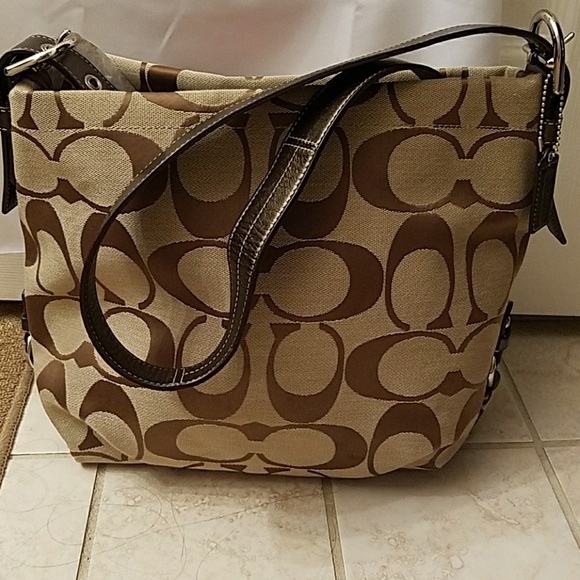 Coach - Picture 1 of 6